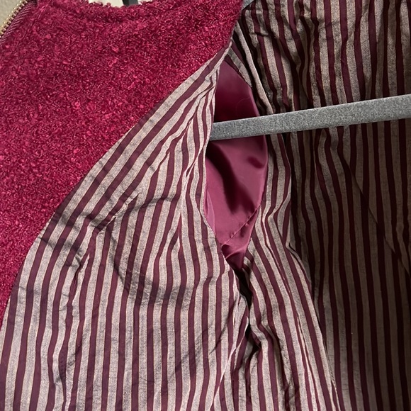 CAbi #530 Blazer Jacket Britt Boucle Merlot Blazer Burgundy Red Wool Blends Sz 6 - Picture 9 of 12